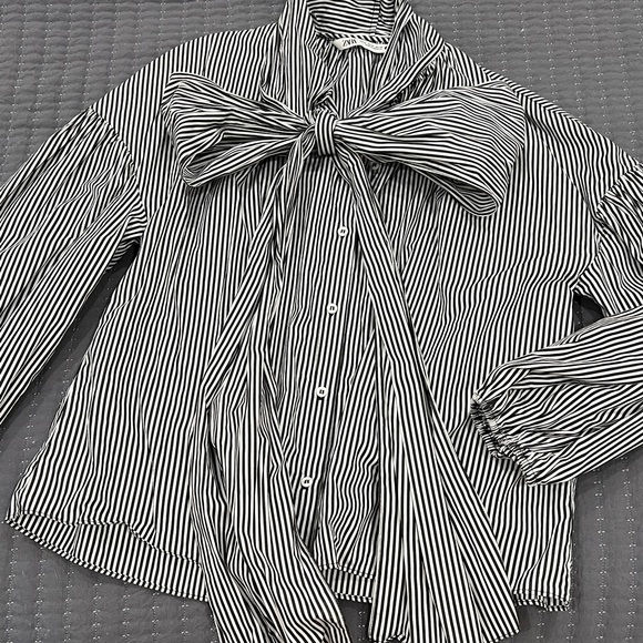 Long tie blouse - Picture 4 of 6